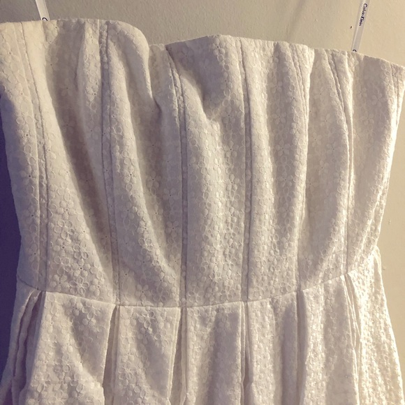 NWOT Calvin Klein white textured fabric strapless dress - Picture 3 of 5